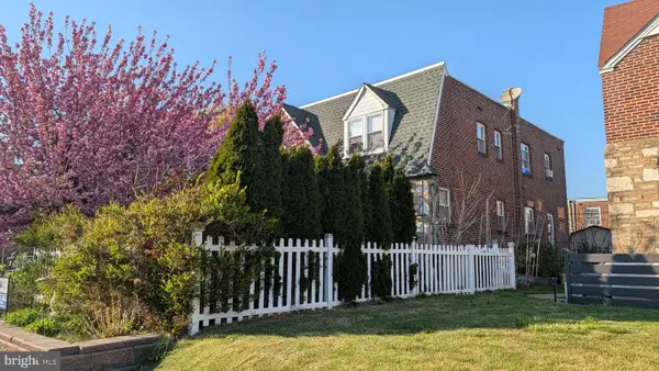 1803 Hoffnagle St, PHILADELPHIA, PA 19152