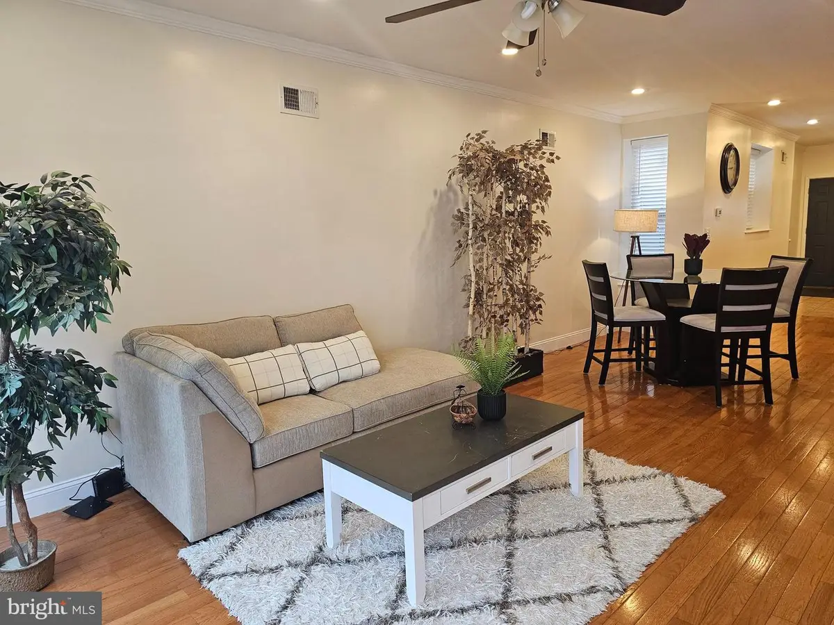 2653 S 6th St, Philadelphia, PA 19148 - #1