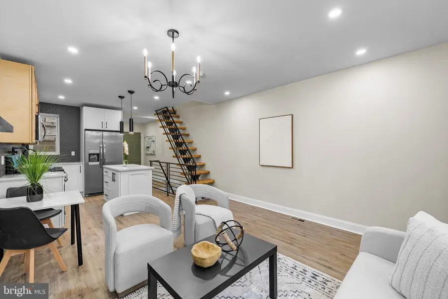 1922 S Chadwick St, Philadelphia, PA 19145 - #3