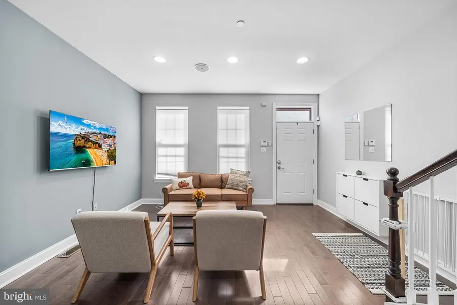 852 N 15th St, Philadelphia, PA 19130 - #3