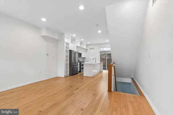 936 N Leithgow St, PHILADELPHIA, PA 19123