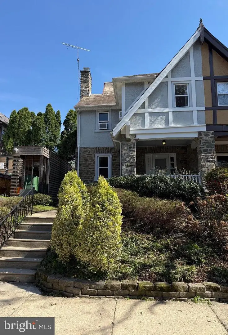 212 Idell St, Philadelphia, PA 19119 - #1