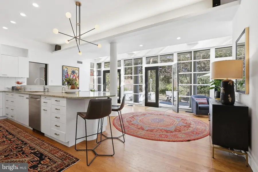 8219 Saint Martins Ln, Philadelphia, PA 19118 - #3