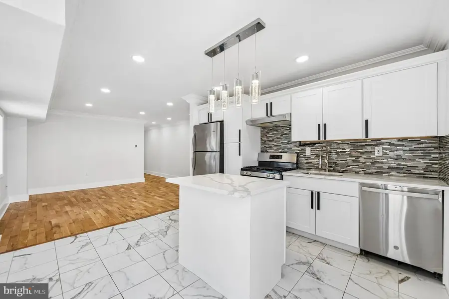 7737 Walker St, Philadelphia, PA 19136 - #3