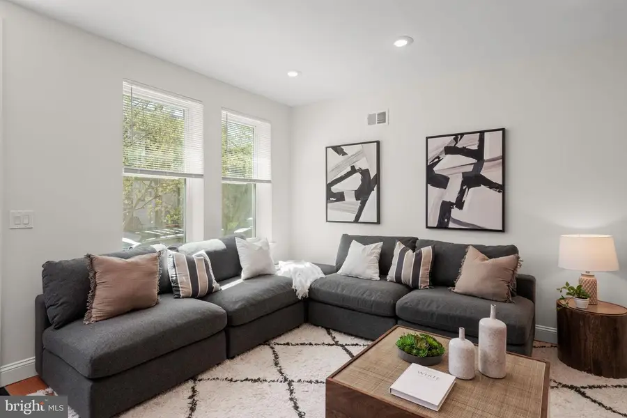 2051 Morris St, Philadelphia, PA 19145 - #3