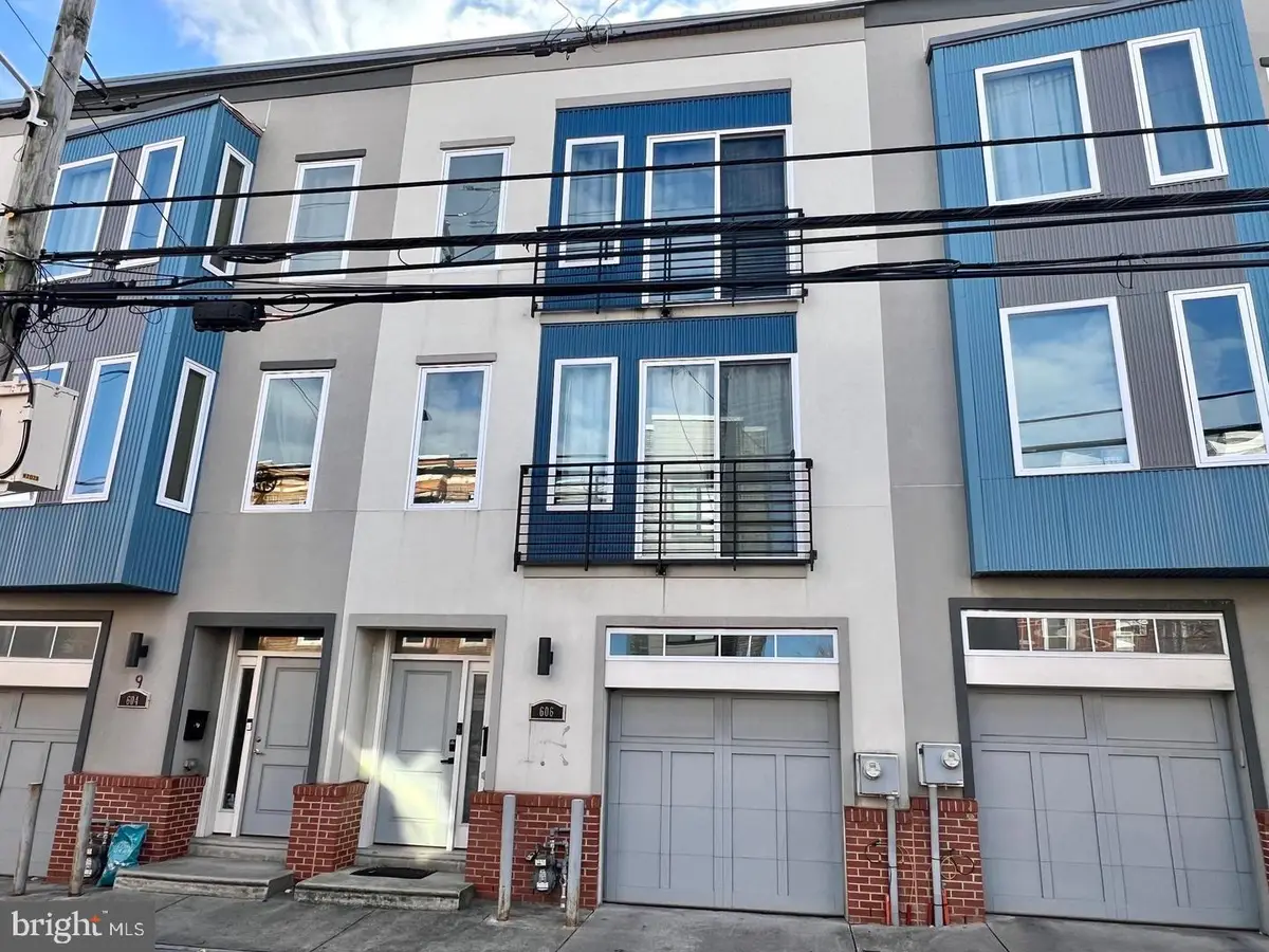 606 W Jefferson St, Philadelphia, PA 19122 - #1