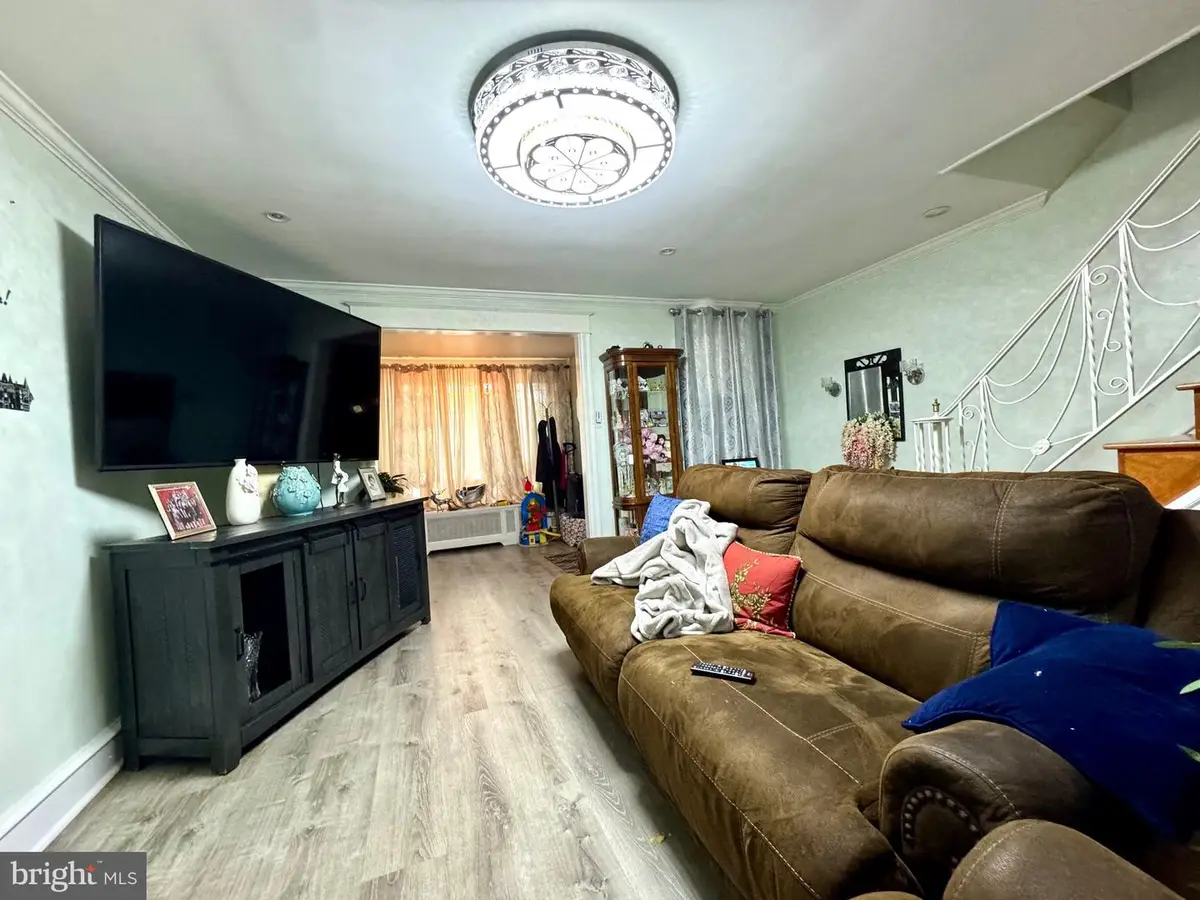 3335 Brighton St, Philadelphia, PA 19149 - #1