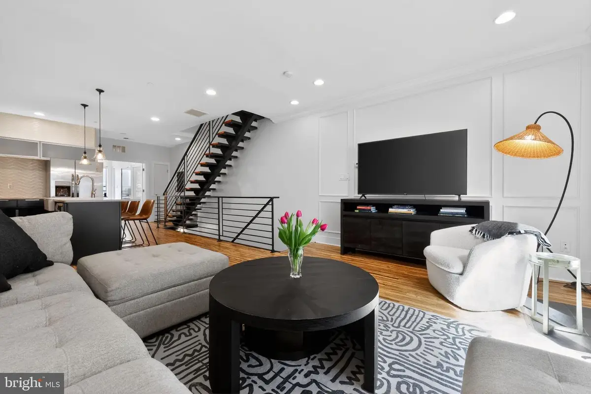 1114 Bainbridge St #b, Philadelphia, PA 19147 - #1