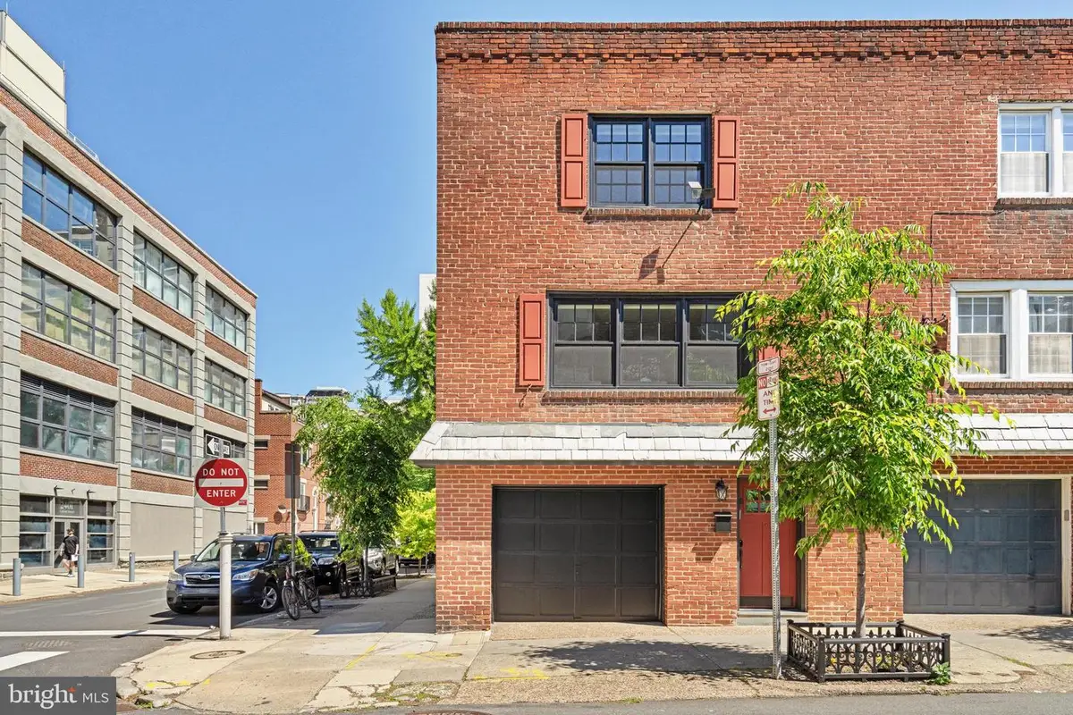2329 Locust St, Philadelphia, PA 19103 - #1