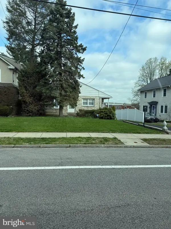 516 Gates St, PHILADELPHIA, PA 19128