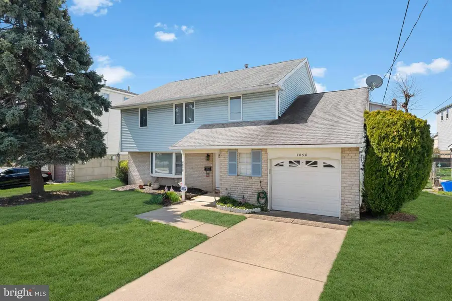 1858 Greymont St, Philadelphia, PA 19116 - #2