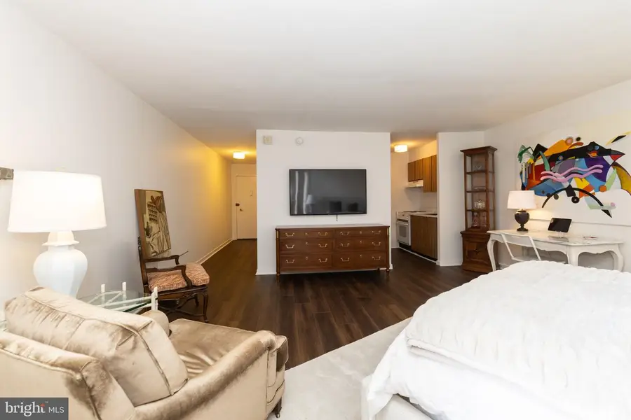 224-30 W Rittenhouse Sq #1704, Philadelphia, PA 19103 - #2