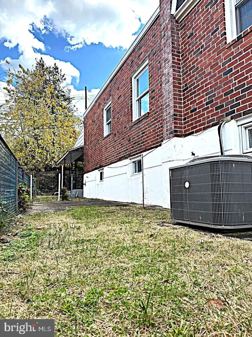 526 Wartman St, Philadelphia, PA 19128 - #3