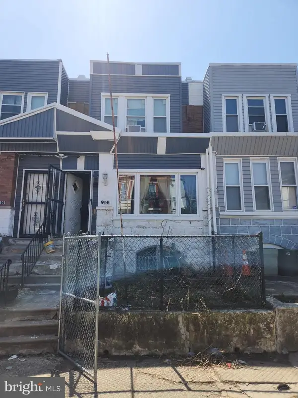 906 W Rockland St, PHILADELPHIA, PA 19141