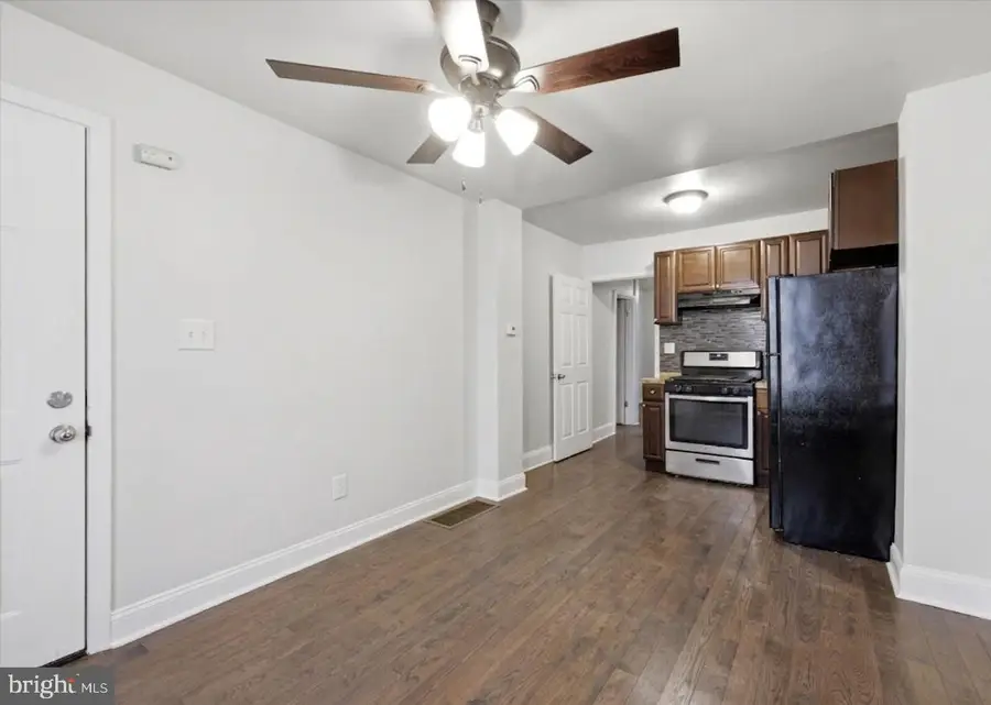 546 S Salford St, Philadelphia, PA 19143 - #3