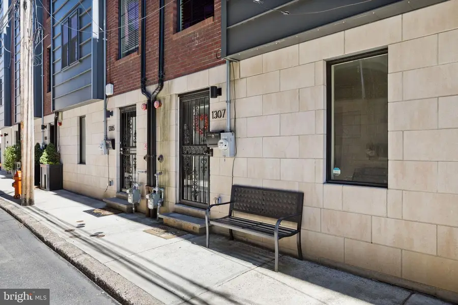 1307 S Hancock St, Philadelphia, PA 19147 - #2