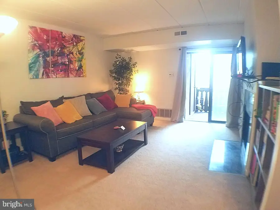 405 Shawmont Ave #d, Philadelphia, PA 19128 - #2