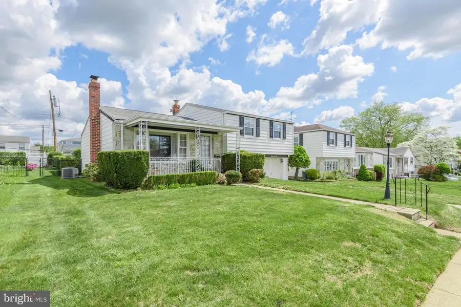 831 Regina St, Philadelphia, PA 19116 - #2