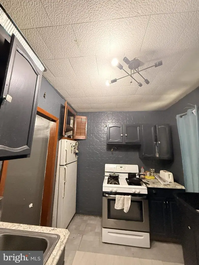 5243 Hawthorne St, Philadelphia, PA 19124 - #3