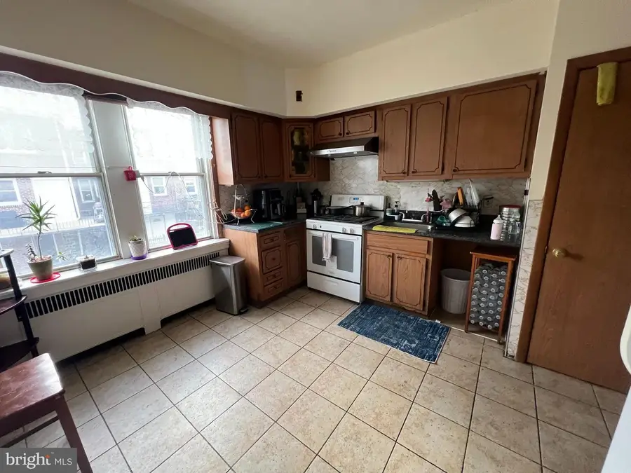 3158 Fanshawe St, Philadelphia, PA 19149 - #2