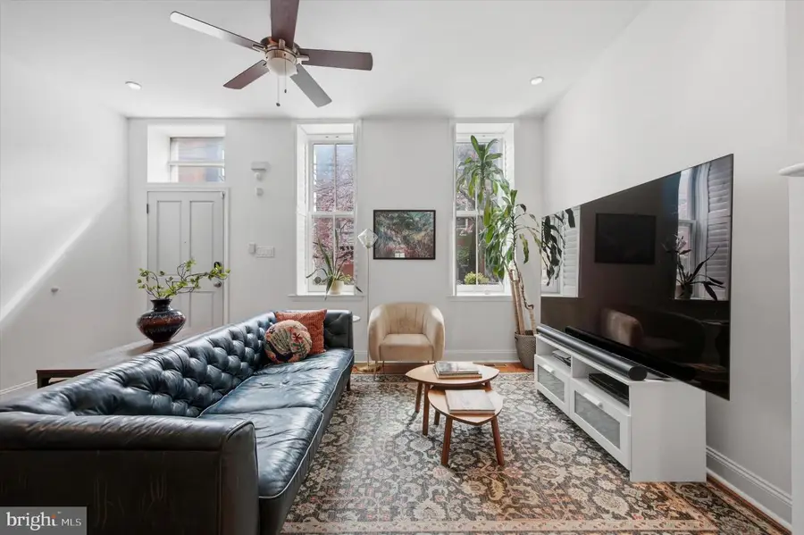 752 S 15th St, Philadelphia, PA 19146 - #3