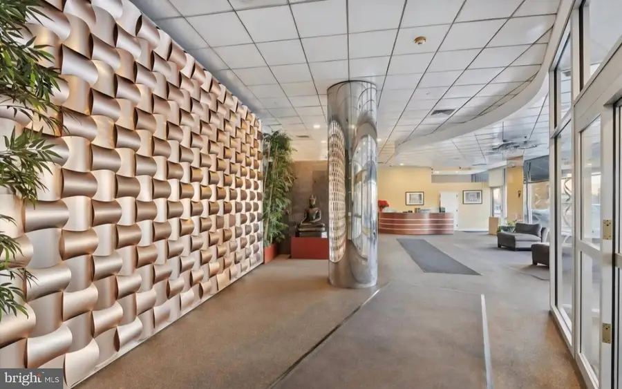 1100 Vine St #p301, Philadelphia, PA 19107 - #2