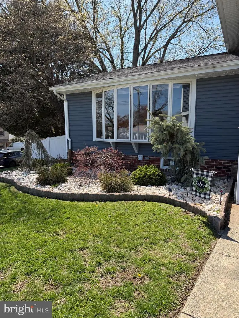 1044 Bloomfield Ave, Philadelphia, PA 19115 - #2