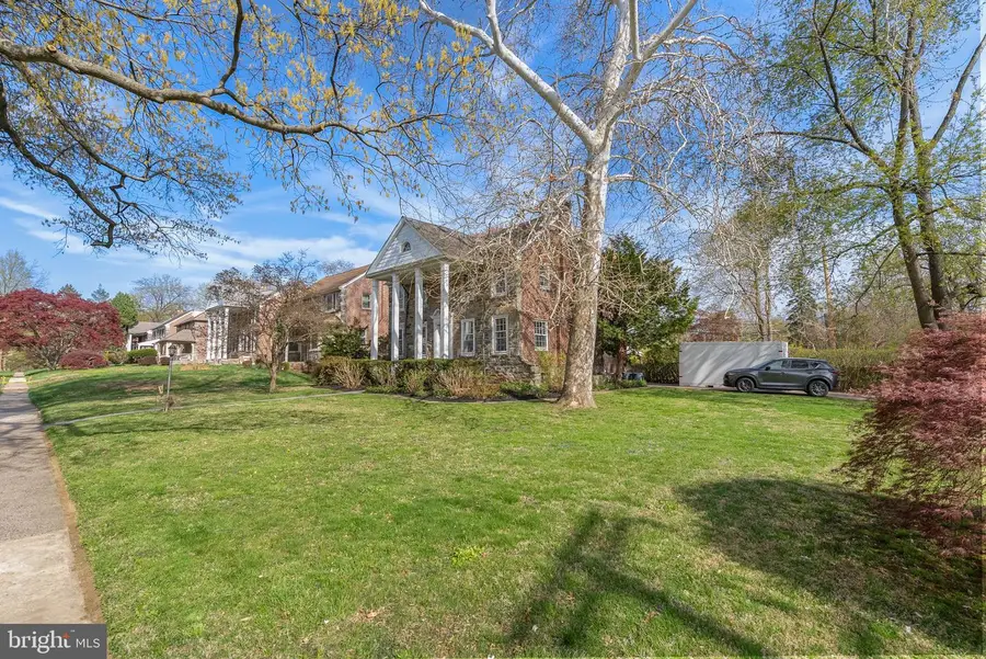 7054 Sherwood Rd, Philadelphia, PA 19151 - #2