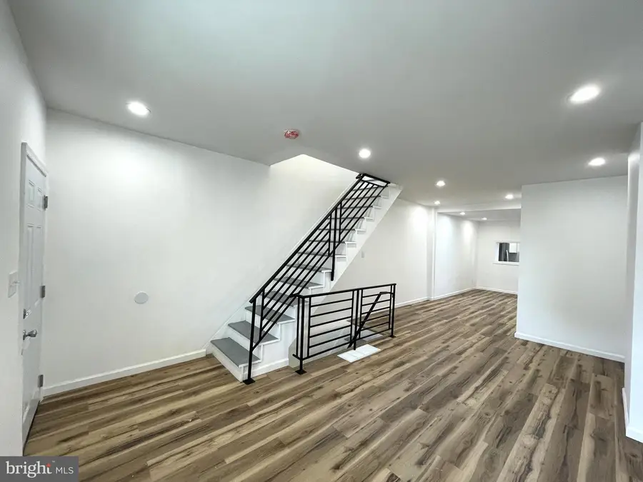 1813 E Airdrie St, Philadelphia, PA 19124 - #2