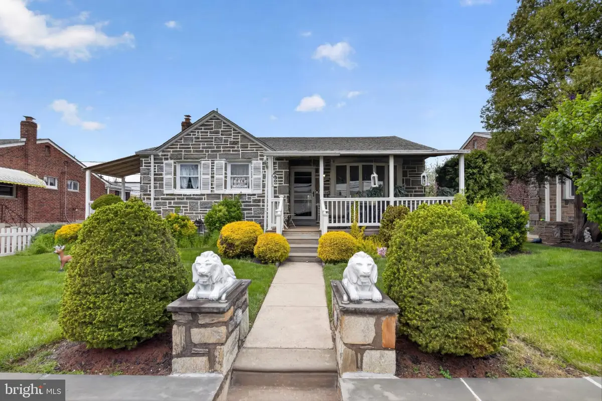 7804 Fairfield St, Philadelphia, PA 19152 - #1