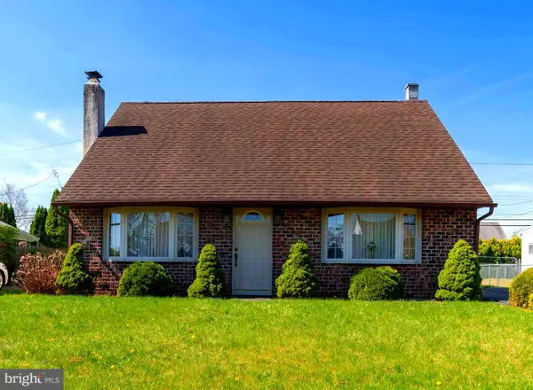 2824 Nature Rd, PHILADELPHIA, PA 19154