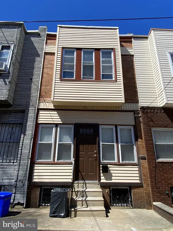 2204 S Woodstock St, PHILADELPHIA, PA 19145