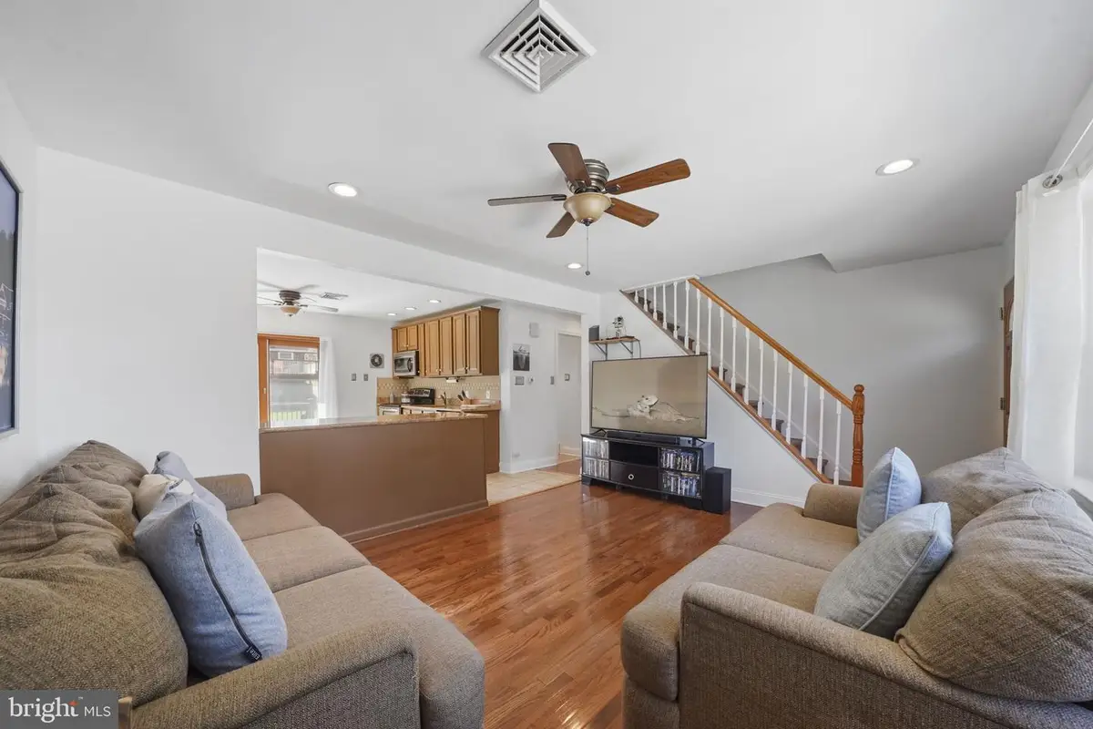 7526 Henry Ave, Philadelphia, PA 19128 - #1