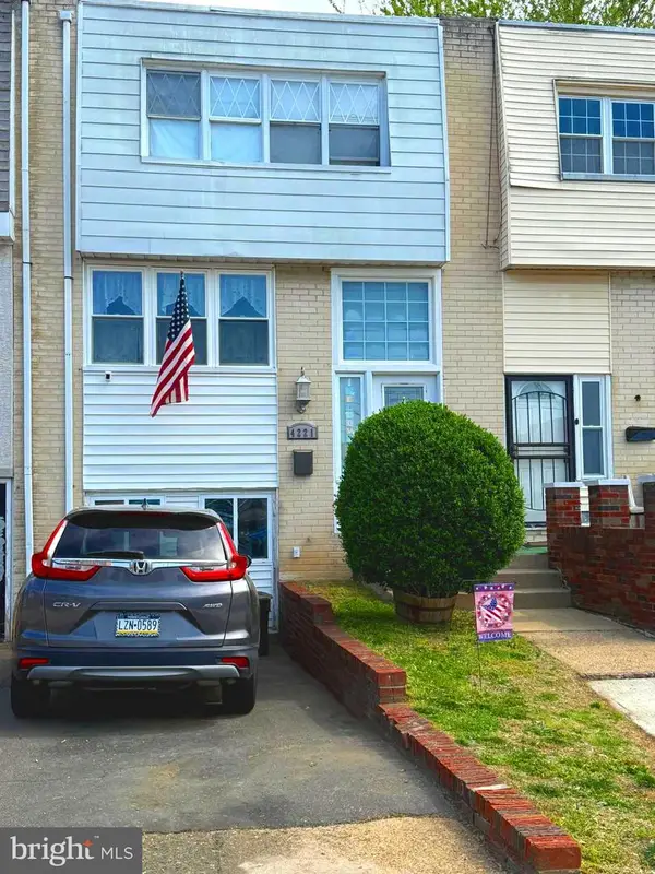 4221 Fairdale Rd, PHILADELPHIA, PA 19154