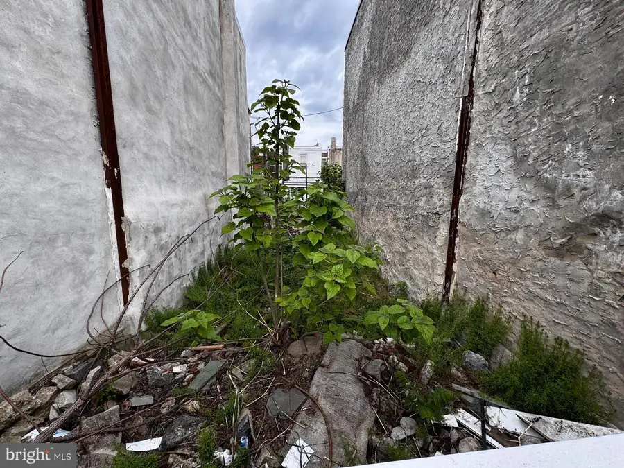 160 N 60th St, Philadelphia, PA 19139 - #3