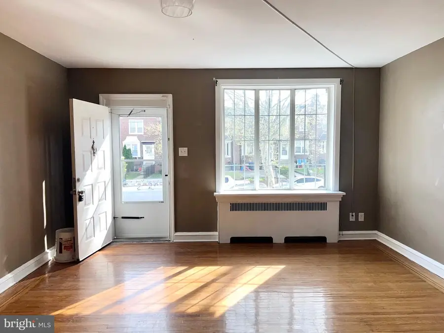 3327 Glenview St, Philadelphia, PA 19149 - #3