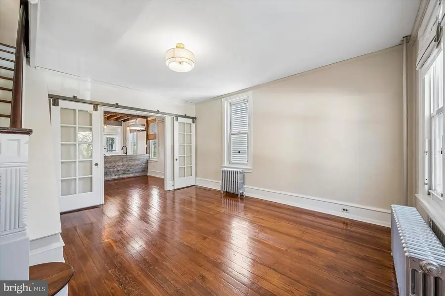 383 Conarroe St, Philadelphia, PA 19128 - #2