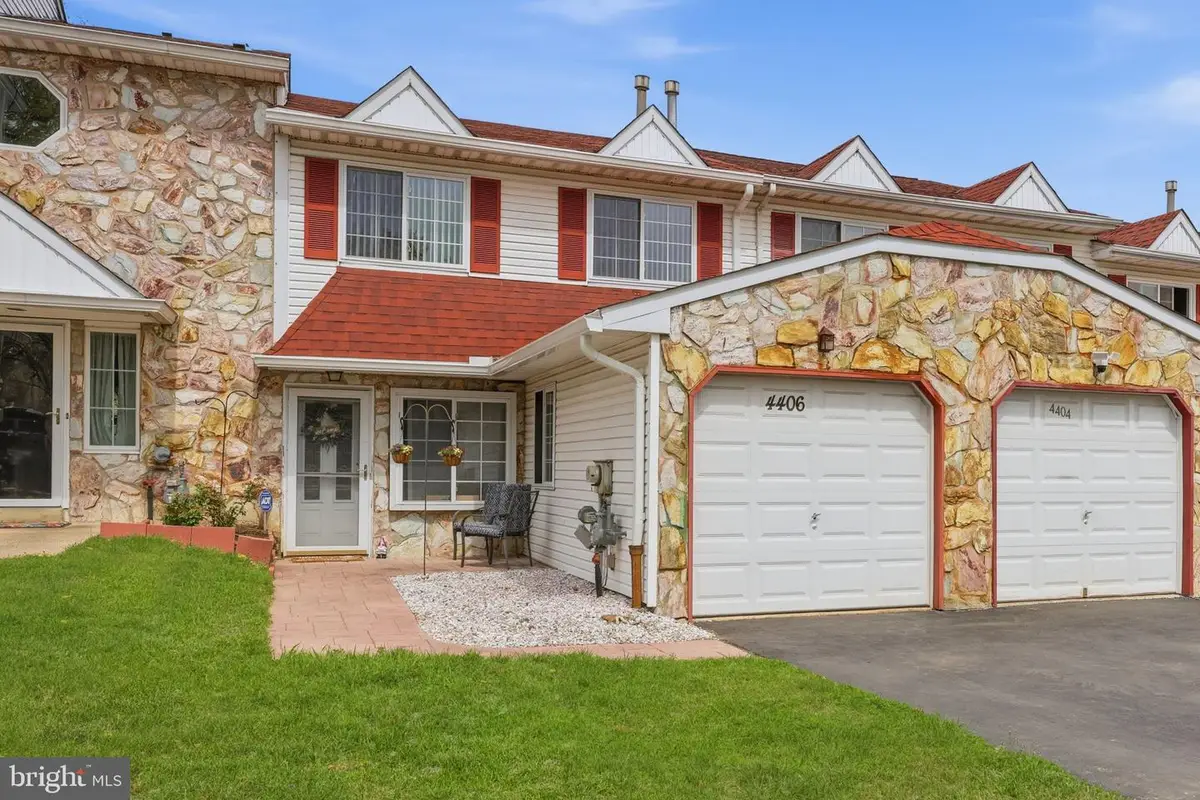 4406 Ernie Davis Cir, Philadelphia, PA 19154 - #1