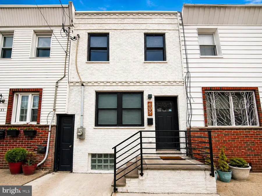 609 Mountain St, Philadelphia, PA 19148 - #2