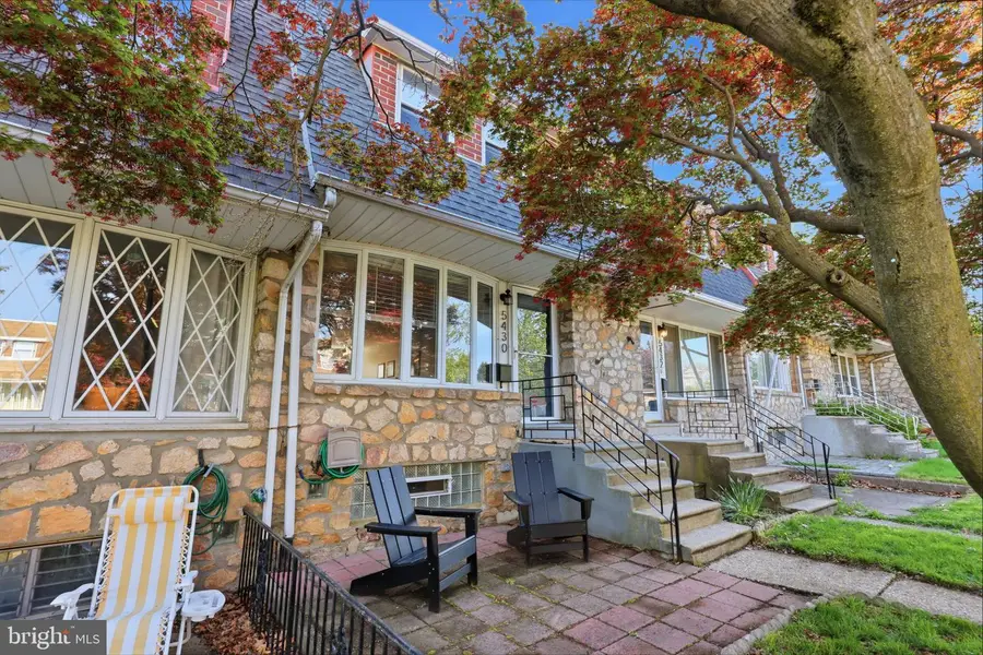 5430 Vicaris St, Philadelphia, PA 19128 - #2
