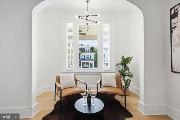355 W Duval St, PHILADELPHIA, PA 19144