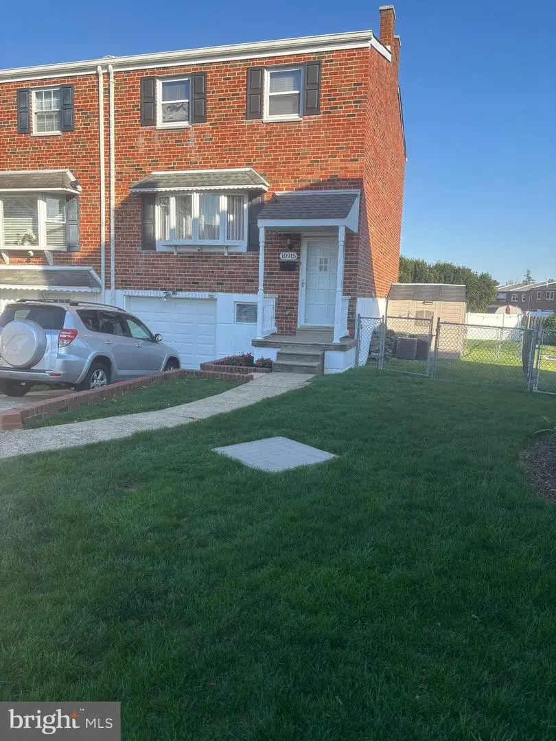 10915 Heflin Rd, Philadelphia, PA 19154 - #2