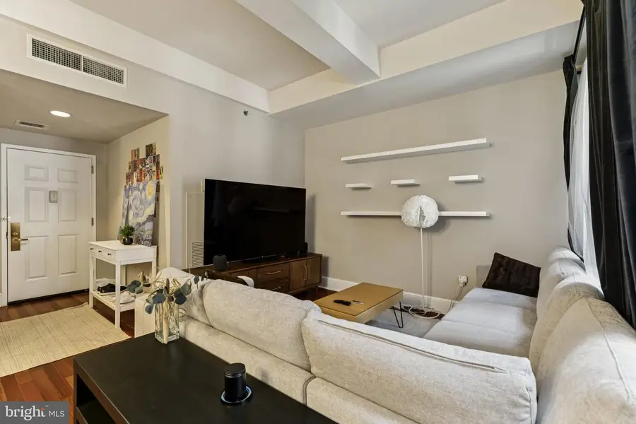 1500 Chestnut St #8i, Philadelphia, PA 19102 - #3