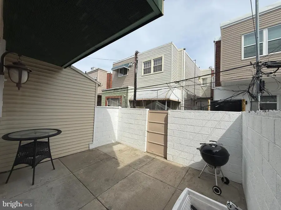 2527 S Hicks St, Philadelphia, PA 19145 - #3