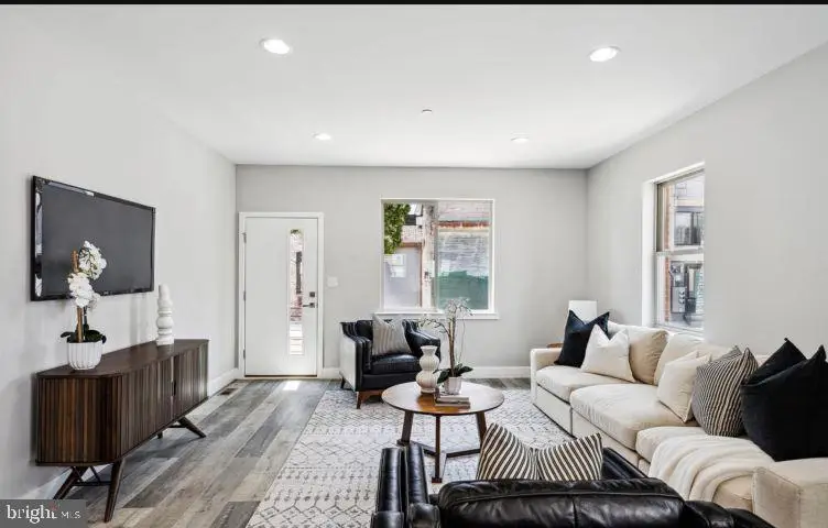 2620 Emerald St, Philadelphia, PA 19125 - #3