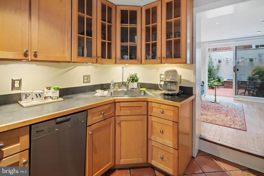 143 Fitzwater St, Philadelphia, PA 19147 - #3