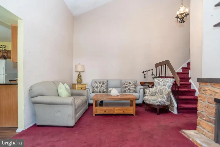 3712 Ronnald Dr, Philadelphia, PA 19154 - #2