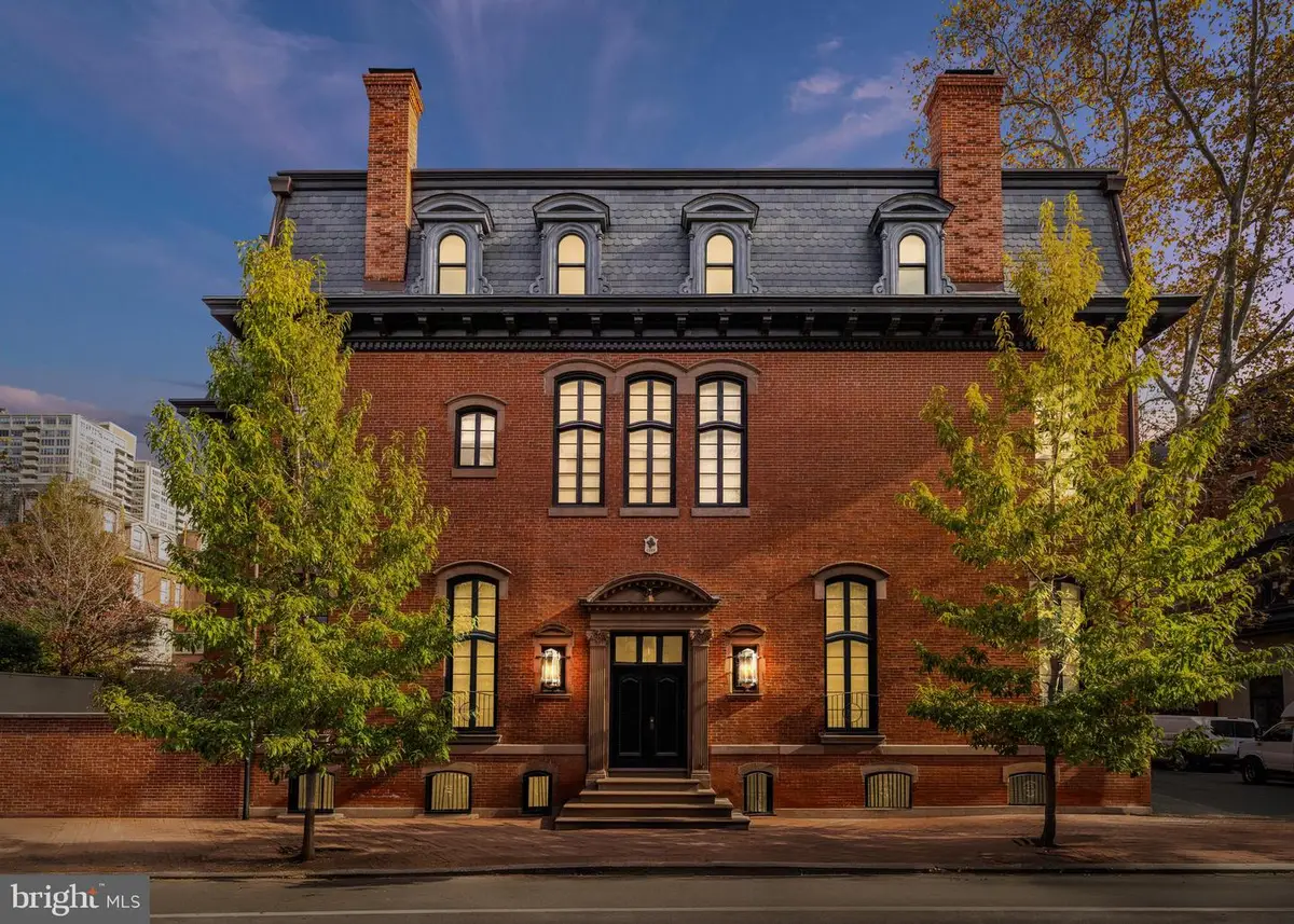 2041 Delancey Pl, Philadelphia, PA 19103 - #1