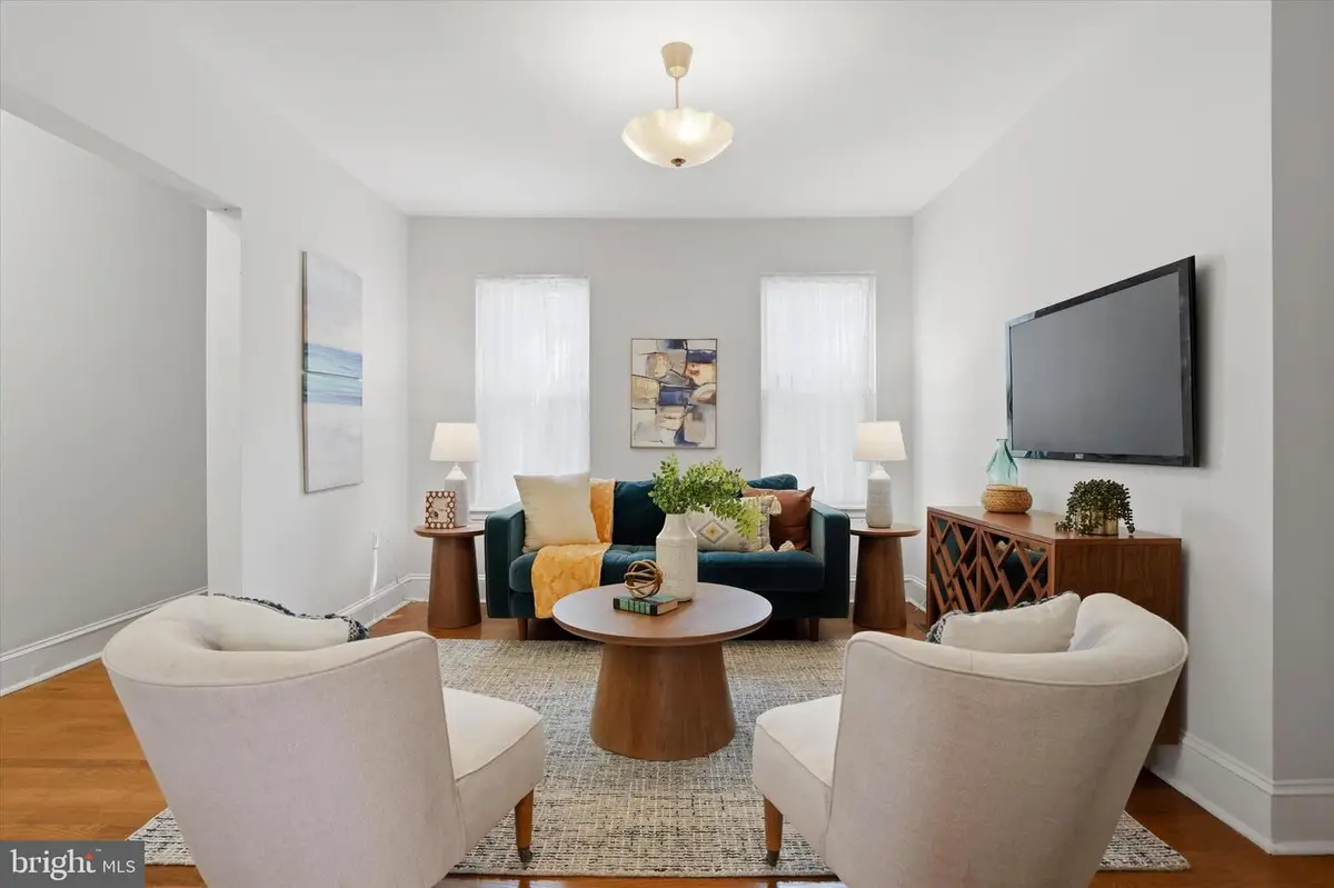 752 S Harshaw St, Philadelphia, PA 19146 - #1