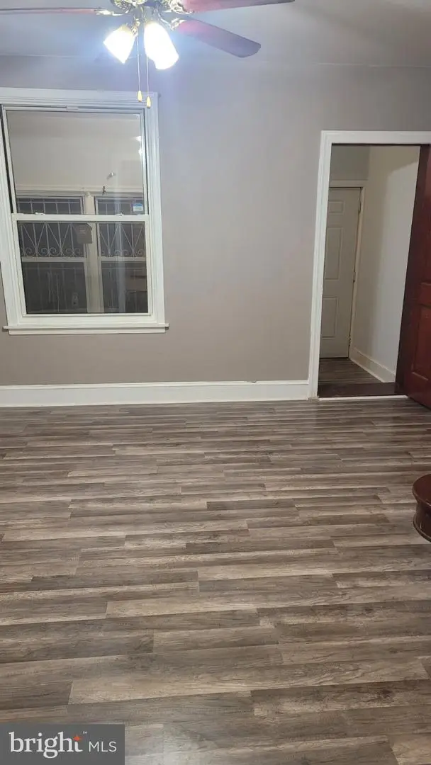 6327 Regent St, Philadelphia, PA 19142 - #2